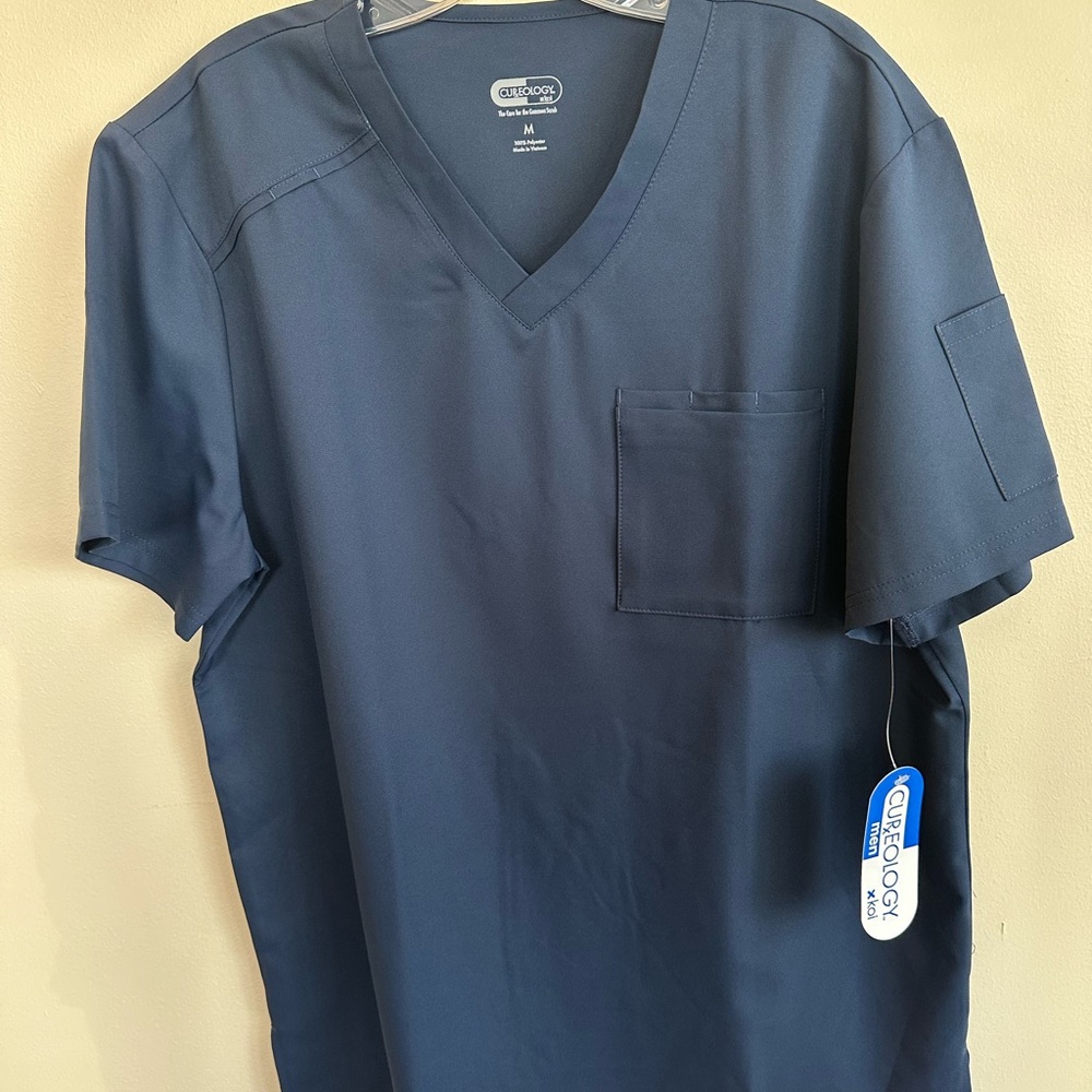 Koi Men's Navy c650 scrub top